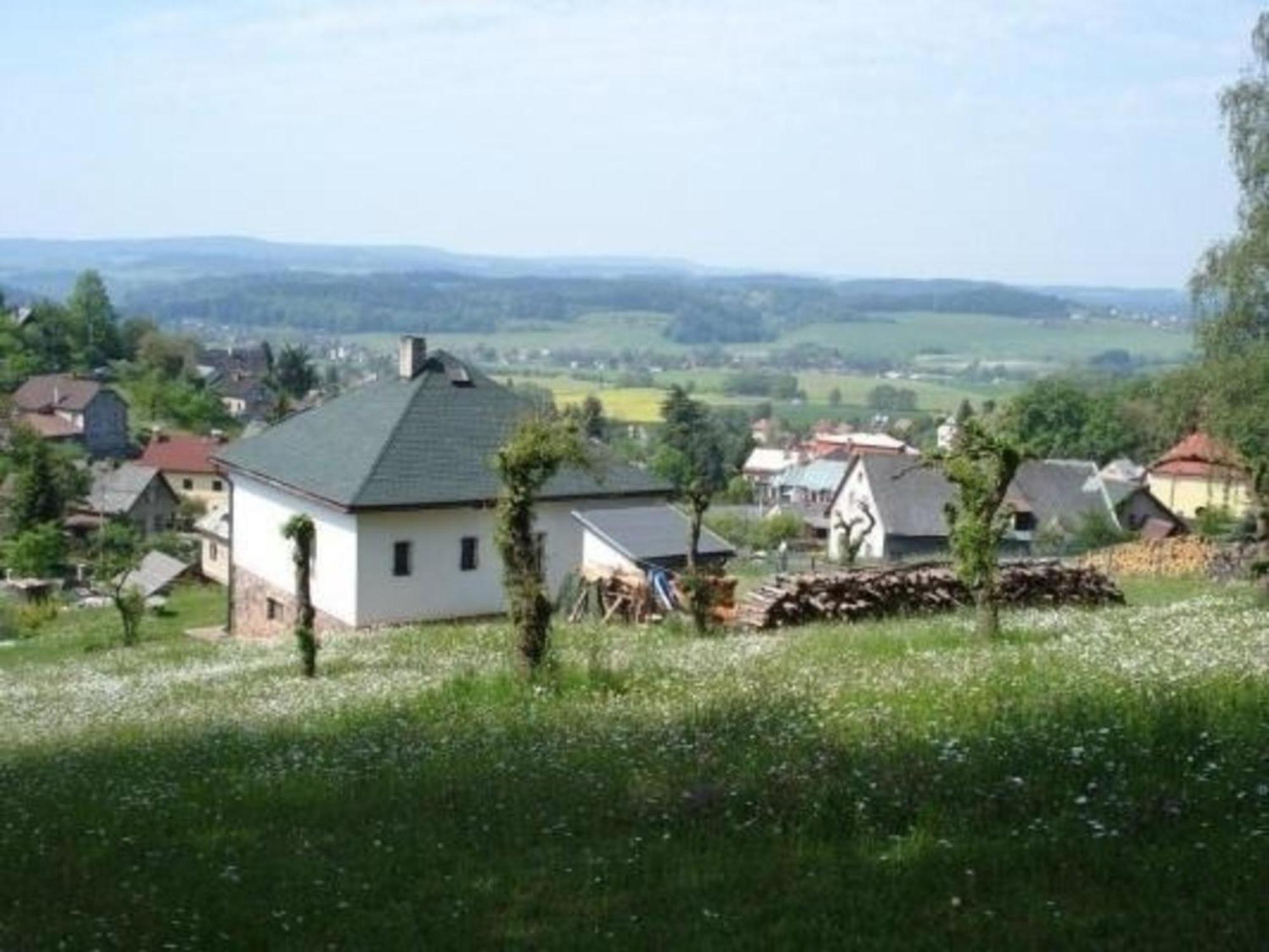 Vila Ein Ferienhaus Mit Terrasse Und Garten Male Svatonovice Exteriér fotografie